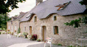 The gte on the St Mathiau Road